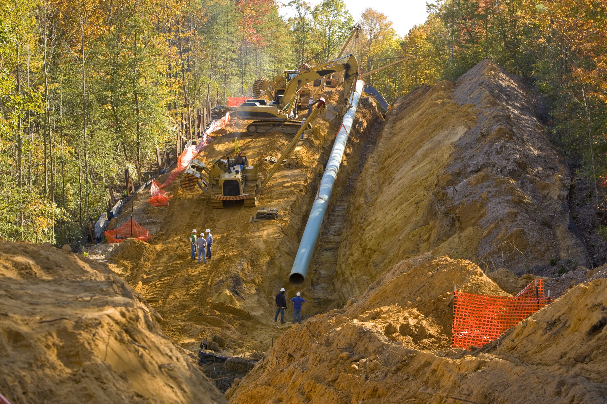 Row In Pipeline ROW Clearing and Calling 811 Prevent Third Party Pipeline Strikes
