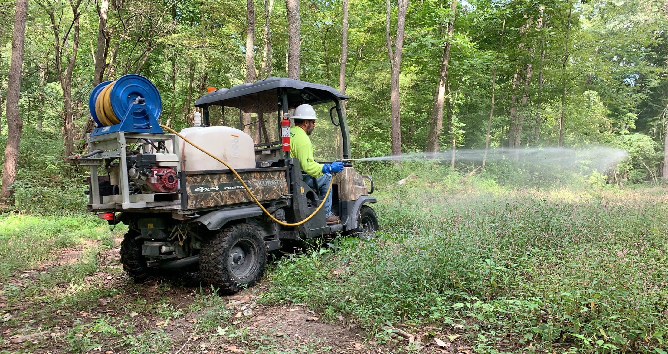 Spraying herbicide for integrated vegetation management 